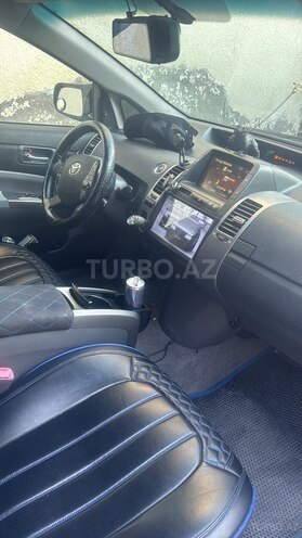 Toyota Prius-11