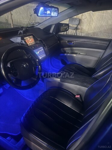 Toyota Prius-9