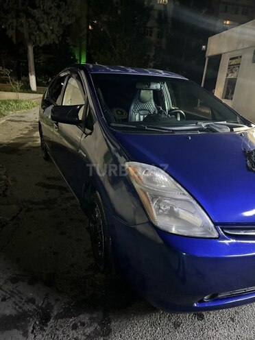 Toyota Prius-8