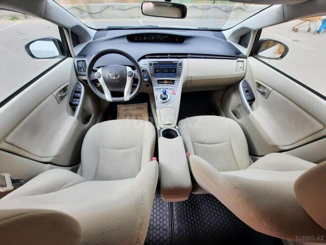 Toyota Prius 2013, 300,947 km - 1.8 л - Bakı