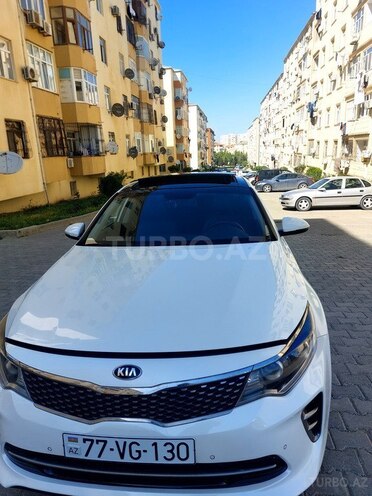 Kia K5-3