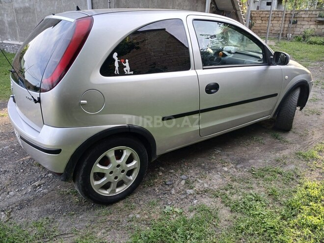 Opel Corsa 2001, 385,000 km - 1.2 l - Qax