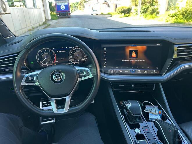 Volkswagen Touareg 2020, 145,000 km - 3.0 l - Quba
