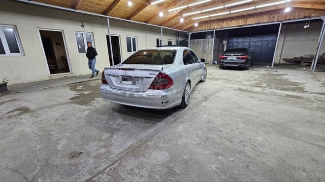 Mercedes E 220 d 2007, 375,378 km - 2.2 l - Bakı