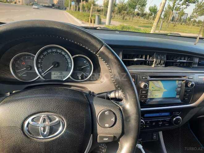 Toyota Auris 2014, 257,000 km - 1.4 l - Bakı