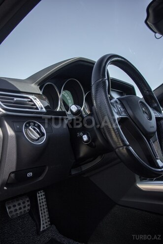 Mercedes E 250 2014, 252,000 km - 2.2 l - Bakı