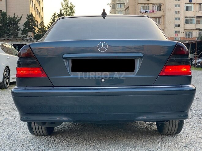 Mercedes C 220 d 2000, 324,000 km - 2.2 л - Bakı