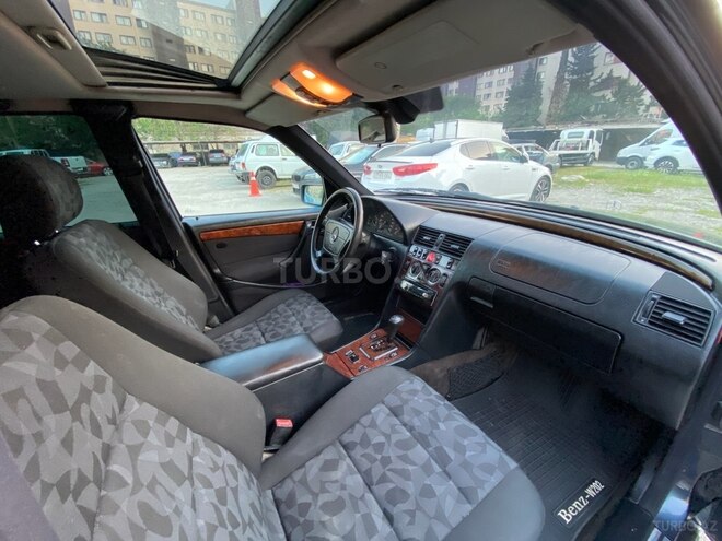 Mercedes C 220 d 2000, 324,000 km - 2.2 л - Bakı