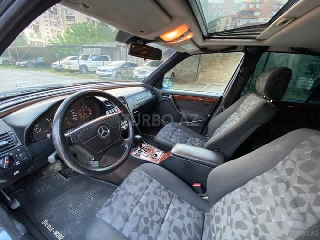 Mercedes C 220 d 2000, 324,000 km - 2.2 л - Bakı