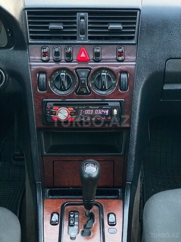 Mercedes C 220 d 2000, 324,000 km - 2.2 л - Bakı