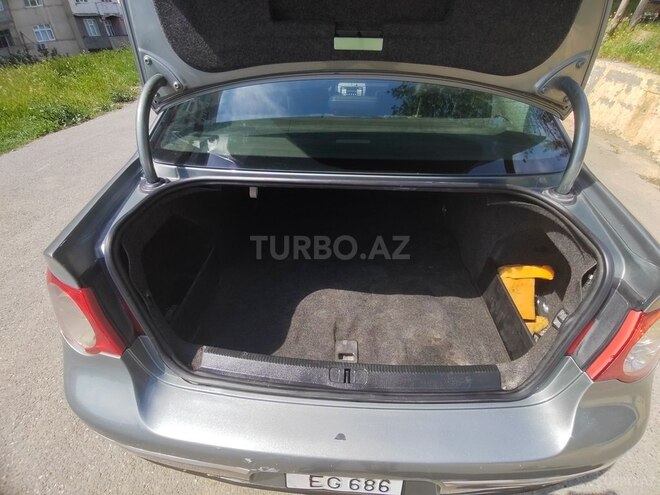 Volkswagen Passat 2006, 226,500 km - 2.0 л - Bakı