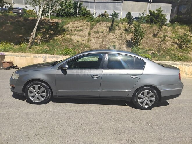 Volkswagen Passat 2006, 226,500 km - 2.0 л - Bakı