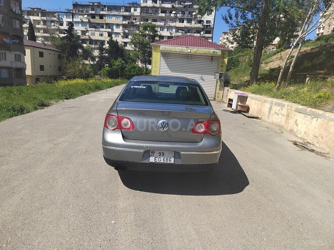 Volkswagen Passat 2006, 226,500 km - 2.0 л - Bakı