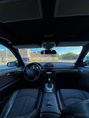 Mercedes E 240 2002, 325,000 km - 2.6 l - Bakı