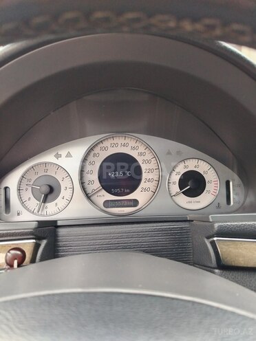 Mercedes E 240 2002, 325,000 km - 2.6 l - Bakı