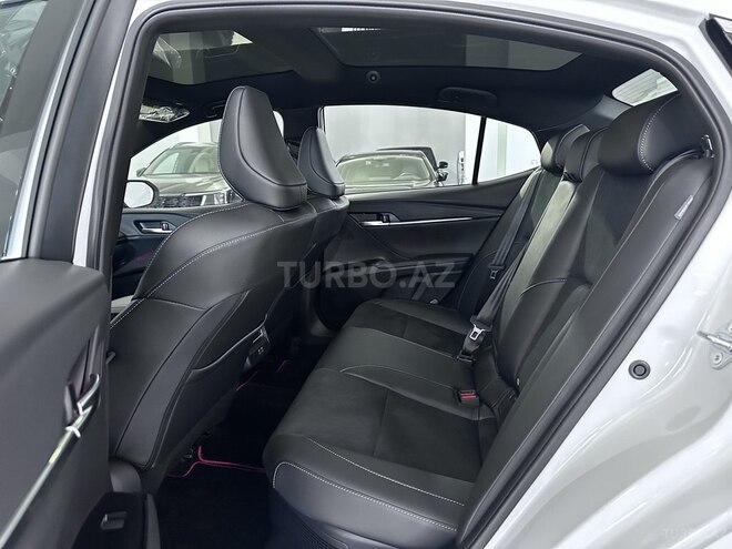 Toyota Camry-23