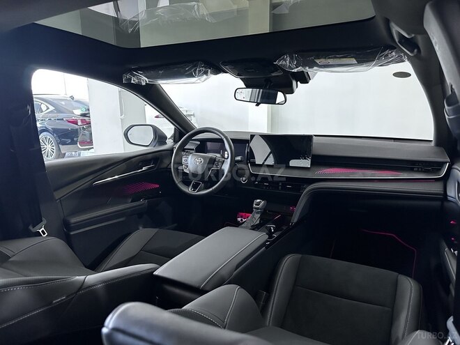 Toyota Camry-18