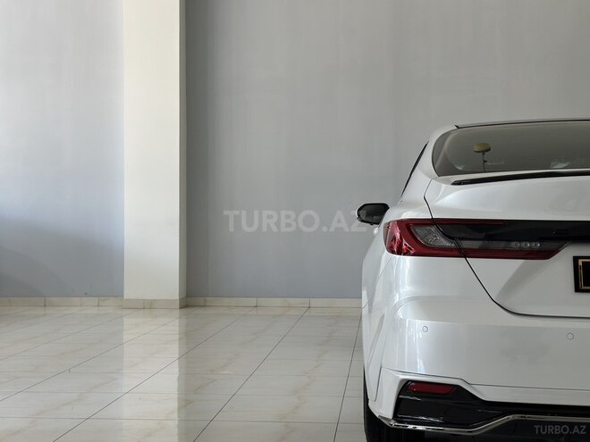 Toyota Camry-11