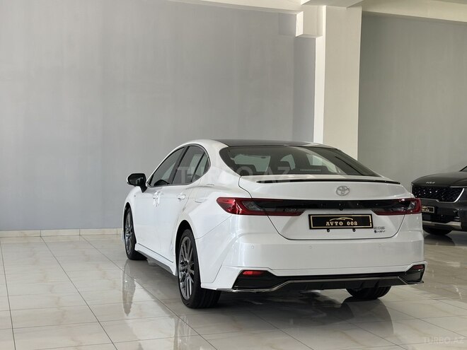 Toyota Camry-10
