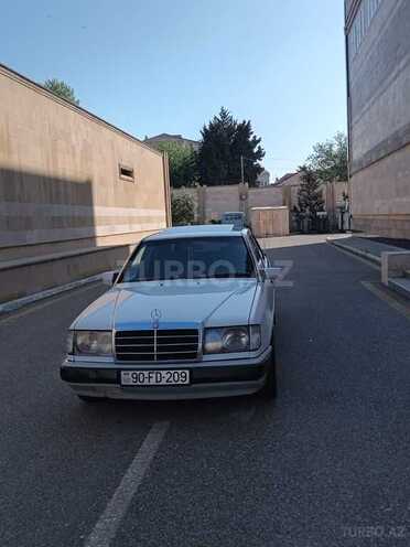 Mercedes E 200 d 1992, 350,000 km - 2.0 л - Bakı