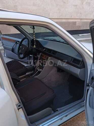 Mercedes E 200 d 1992, 350,000 km - 2.0 л - Bakı