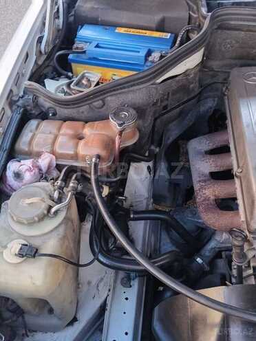 Mercedes E 200 d 1992, 350,000 km - 2.0 л - Bakı