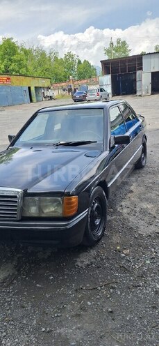 Mercedes 190 1992, 217,000 km - 2.0 l - Qəbələ