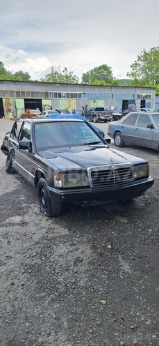 Mercedes 190 1992, 217,000 km - 2.0 l - Qəbələ