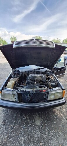 Mercedes 190 1992, 217,000 km - 2.0 l - Qəbələ