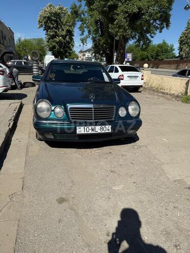 Mercedes E 200 1995, 292,578 km - 2.0 l - Quba