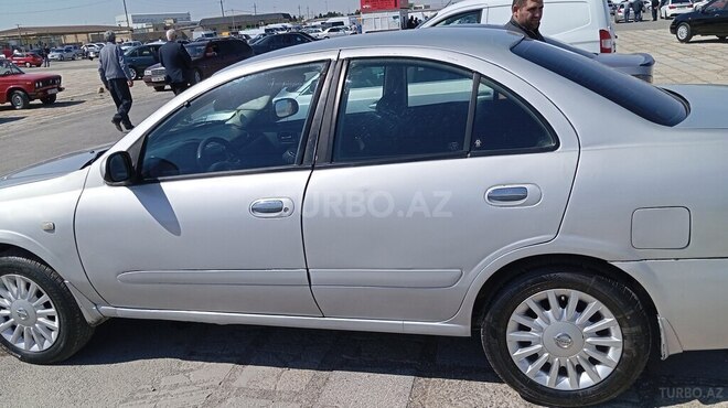 Nissan Sunny 2010, 310,000 km - 1.6 l - Bakı