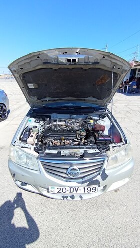 Nissan Sunny 2010, 310,000 km - 1.6 l - Bakı
