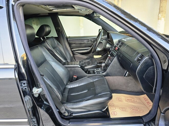 Mercedes C 230 1997, 274,000 km - 2.3 л - Bakı