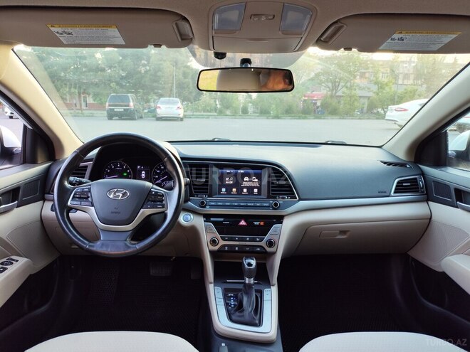 Hyundai Elantra 2016, 98,000 km - 2.0 л - Bakı