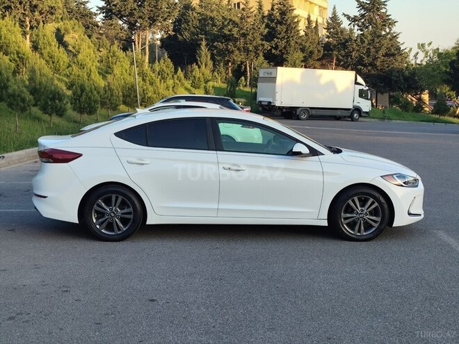 Hyundai Elantra 2016, 98,000 km - 2.0 л - Bakı