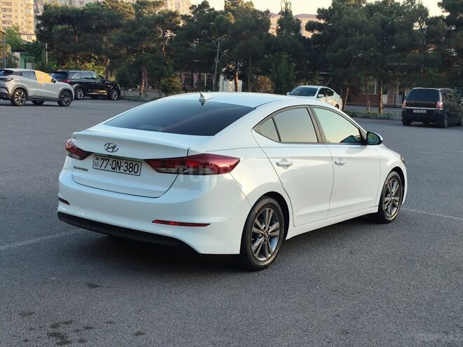 Hyundai Elantra 2016, 98,000 km - 2.0 л - Bakı