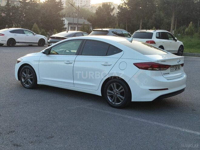 Hyundai Elantra 2016, 98,000 km - 2.0 л - Bakı