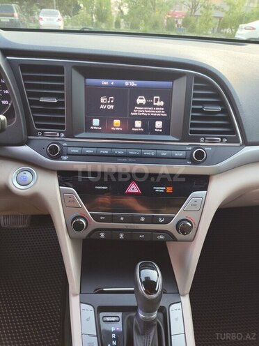 Hyundai Elantra 2016, 98,000 km - 2.0 л - Bakı