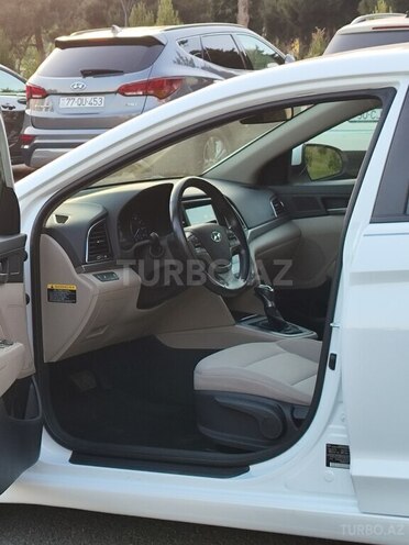 Hyundai Elantra 2016, 98,000 km - 2.0 л - Bakı
