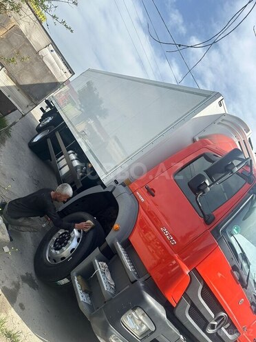 Mercedes Axor 2529 2011, 668,000 km - 6.4 l - Göyçay