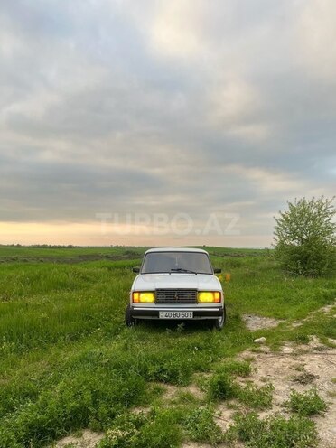 LADA (VAZ) 2107 2005, 99,999 km - 1.5 l - Qusar