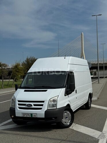 Ford Transit-1