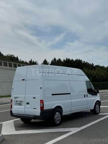 Ford Transit-5