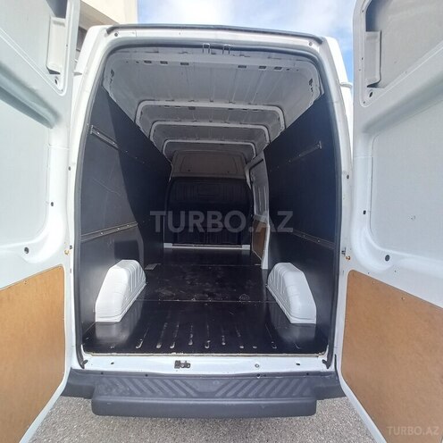 Ford Transit-14