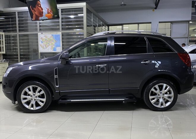 Opel Antara-8