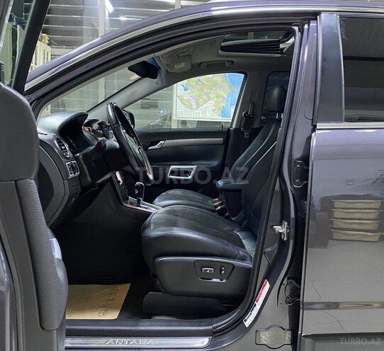 Opel Antara-16