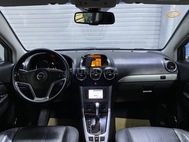 Opel Antara-15