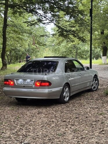 Mercedes E 270 2000, 333,000 km - 2.7 l - Bakı