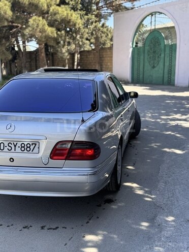 Mercedes E 270 2000, 333,000 km - 2.7 l - Bakı