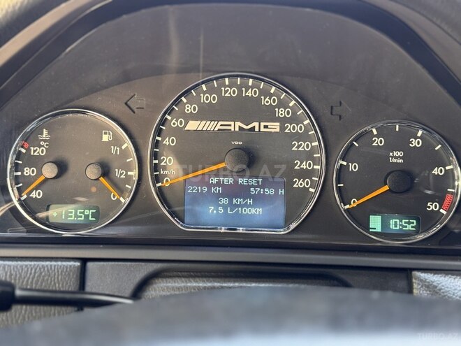 Mercedes E 270 2000, 333,000 km - 2.7 l - Bakı